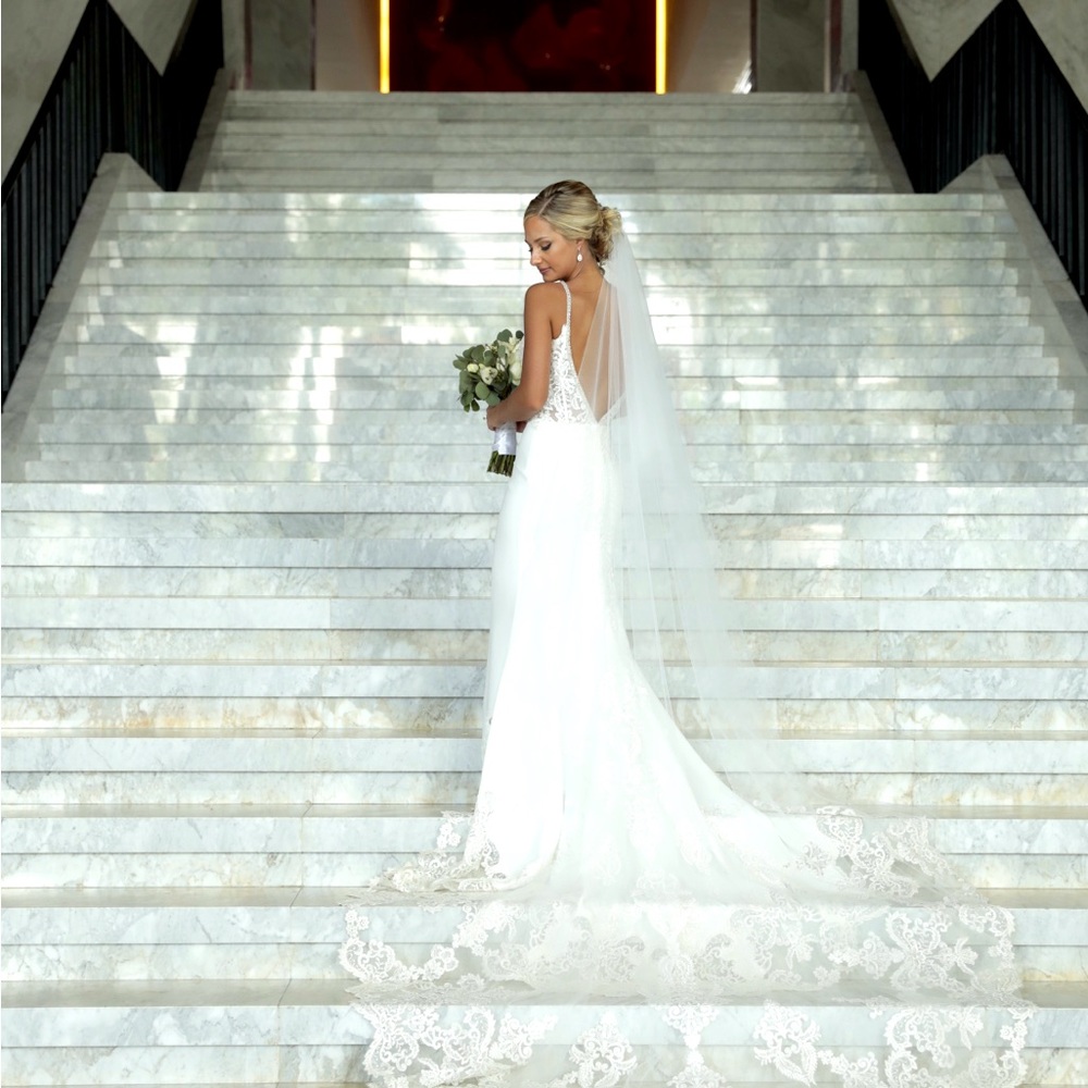 Cathedral tulle veil with blusher